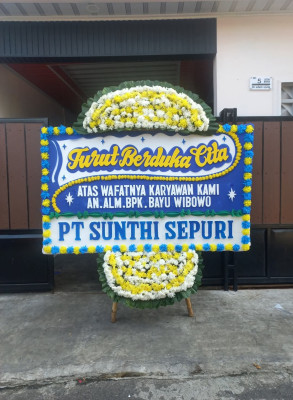 Papan Bunga Duka di Sampang